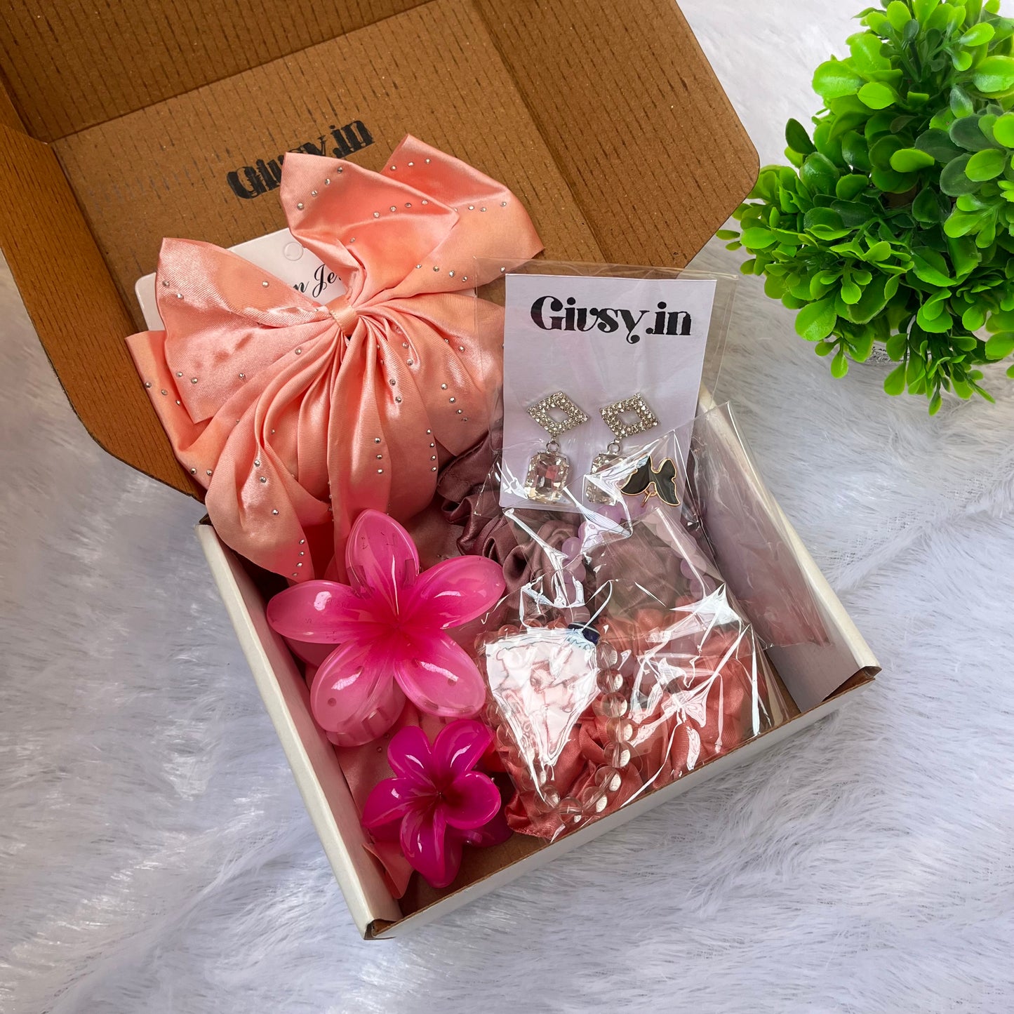 Combo of 8 Pieces Gift Hamper for Women & Girls Perfect for Birthday, Anniversary, Festive & Special Occasion Gifting GSY0009