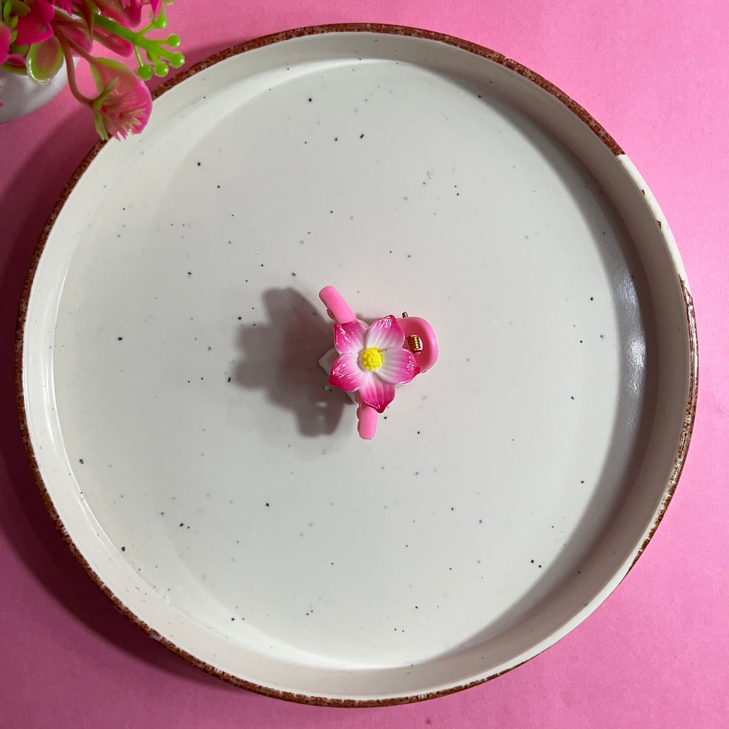 Givsy Trendy Flower Hair Claws GSYHC0011