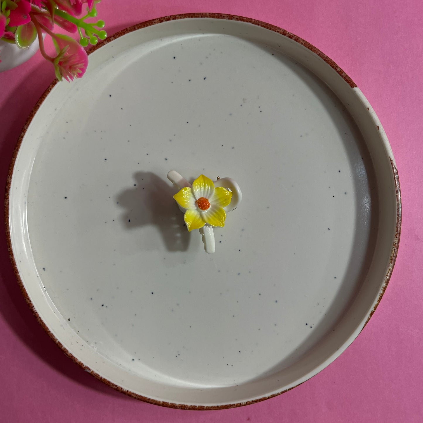 Givsy Trendy Flower Hair Claws GSYHC0011